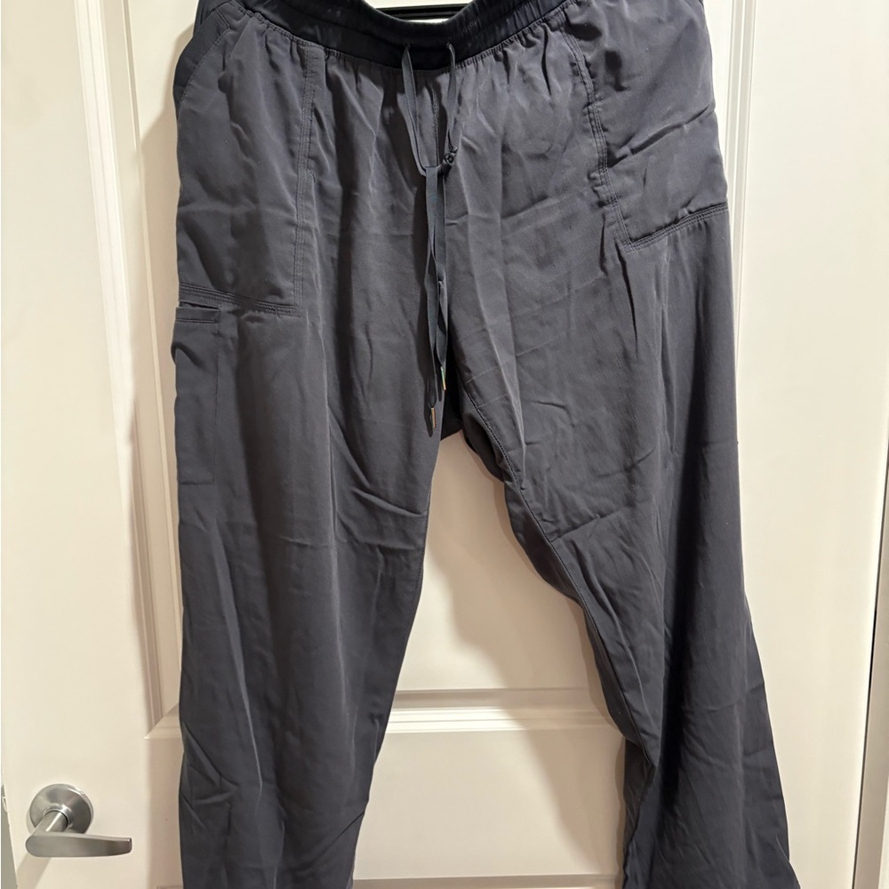 Scrubs made by WonderWink unisex 3pairs size XL